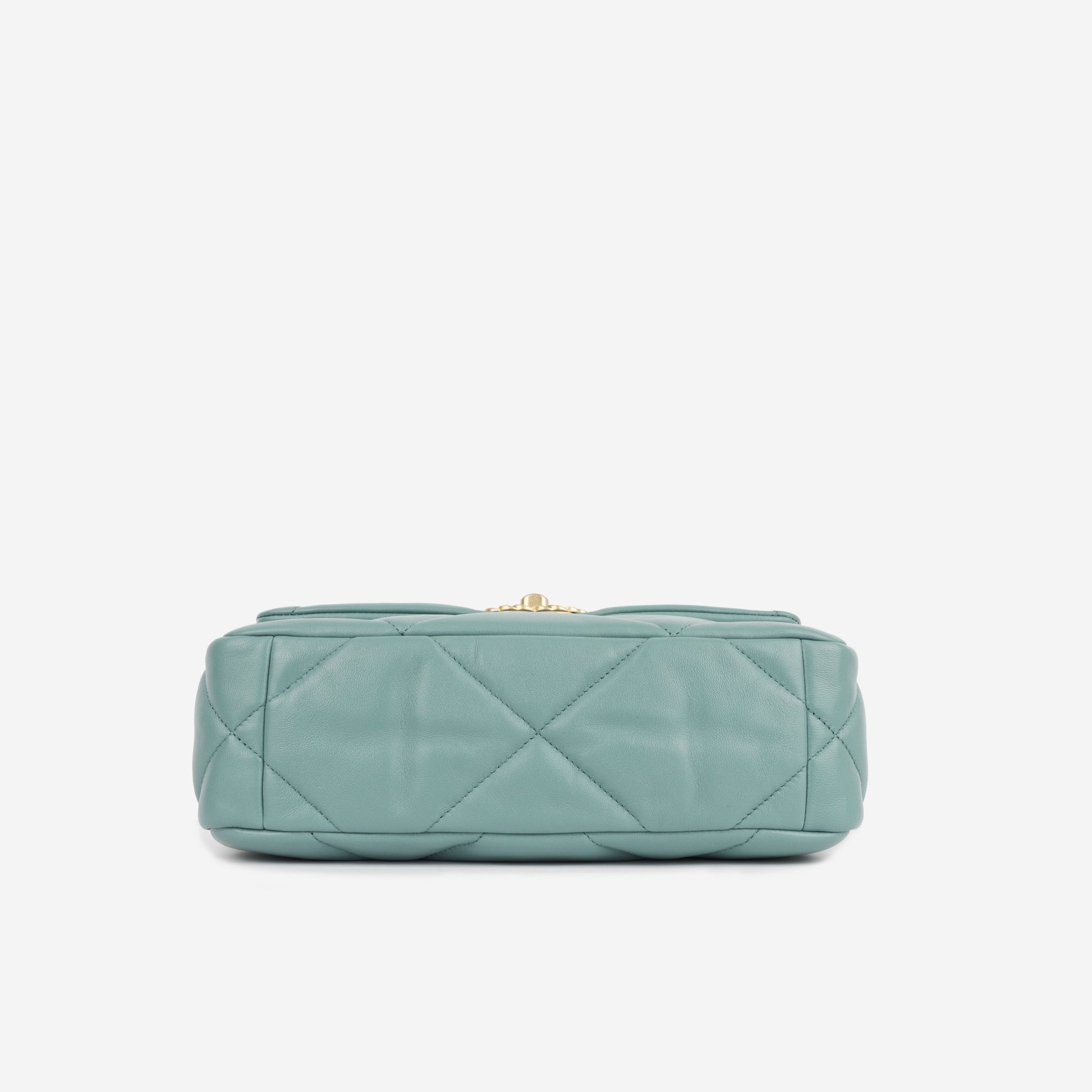 Chanel Chanel 19 - Small