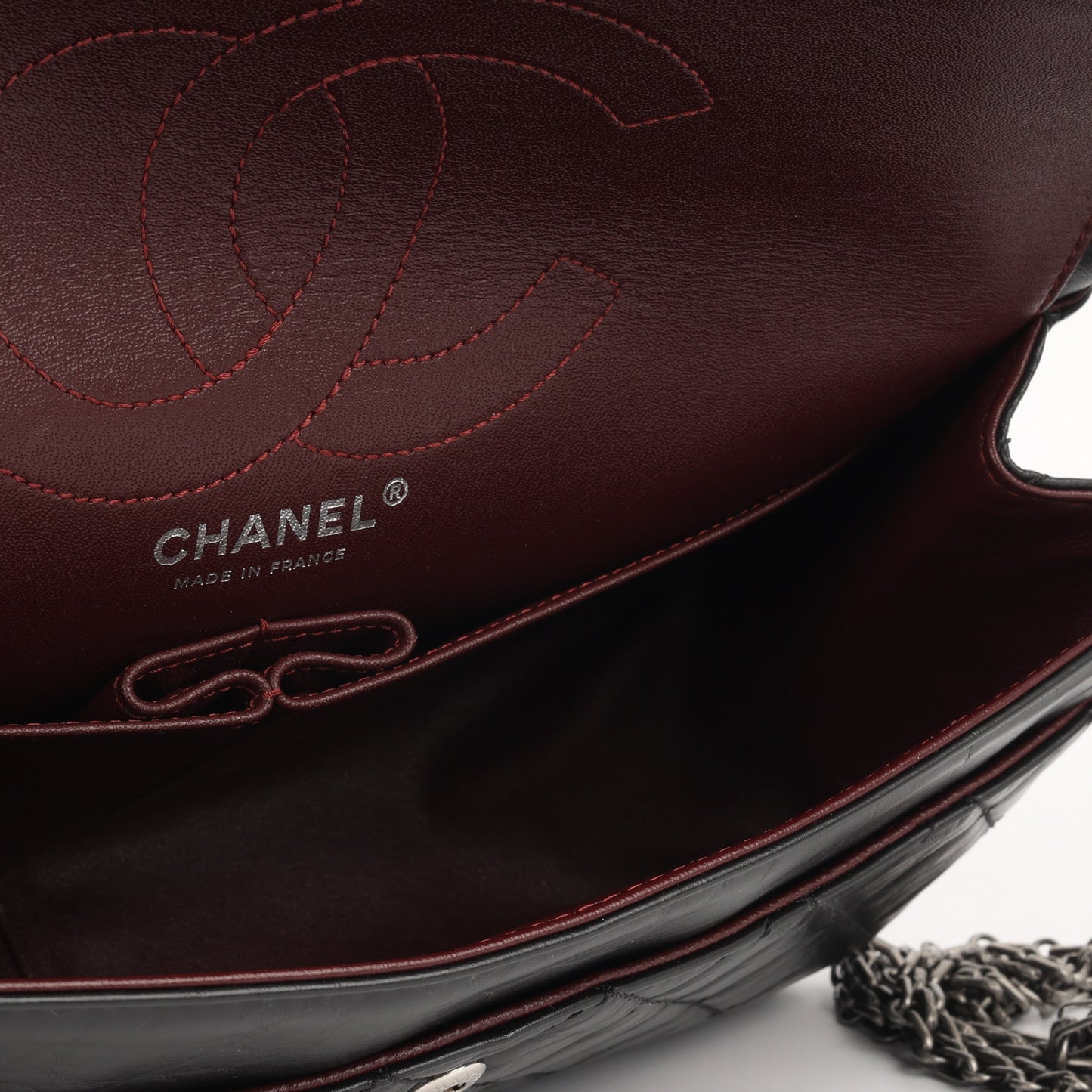 Chanel 2.55 Reissue 226