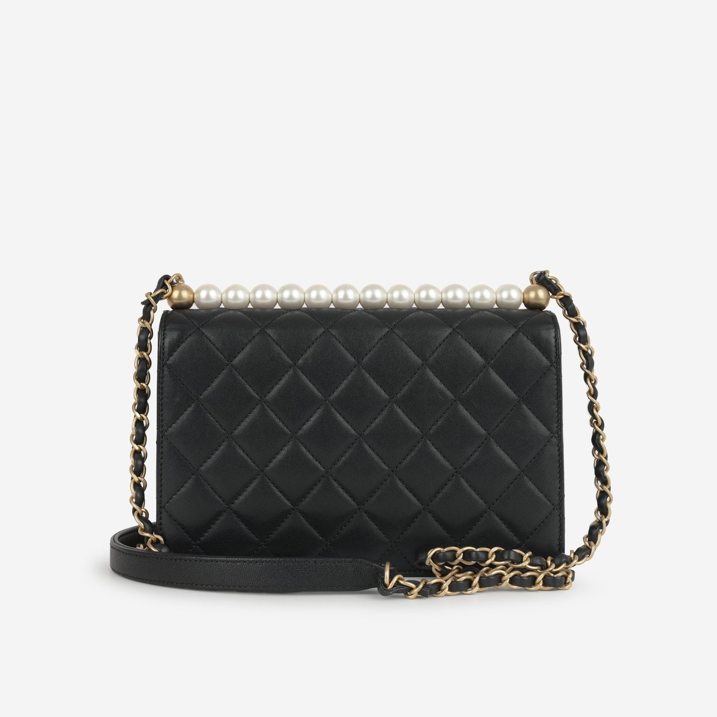 Chanel Medium Chic Pearl Flap