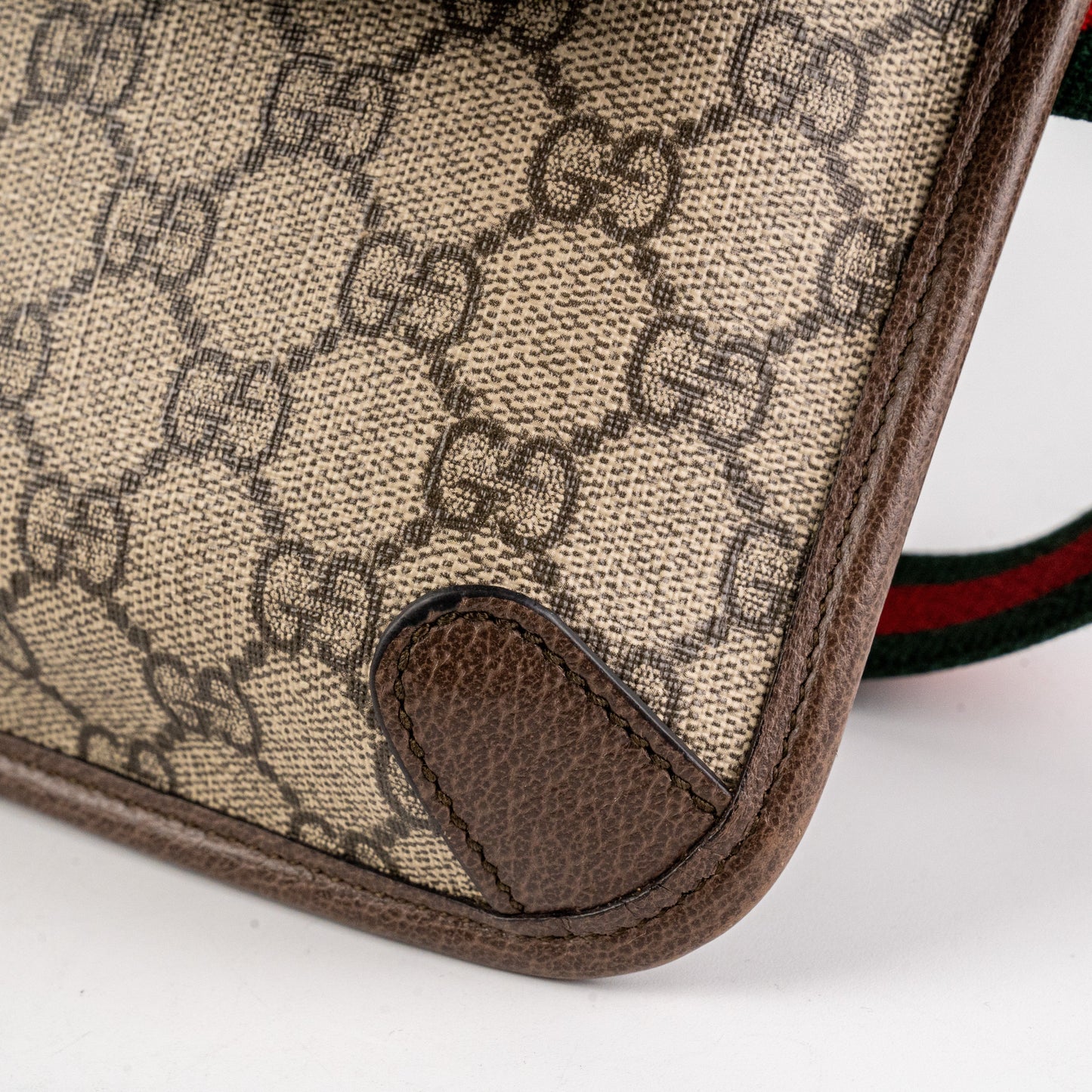 Gucci Neo GG Supreme Belt Bag