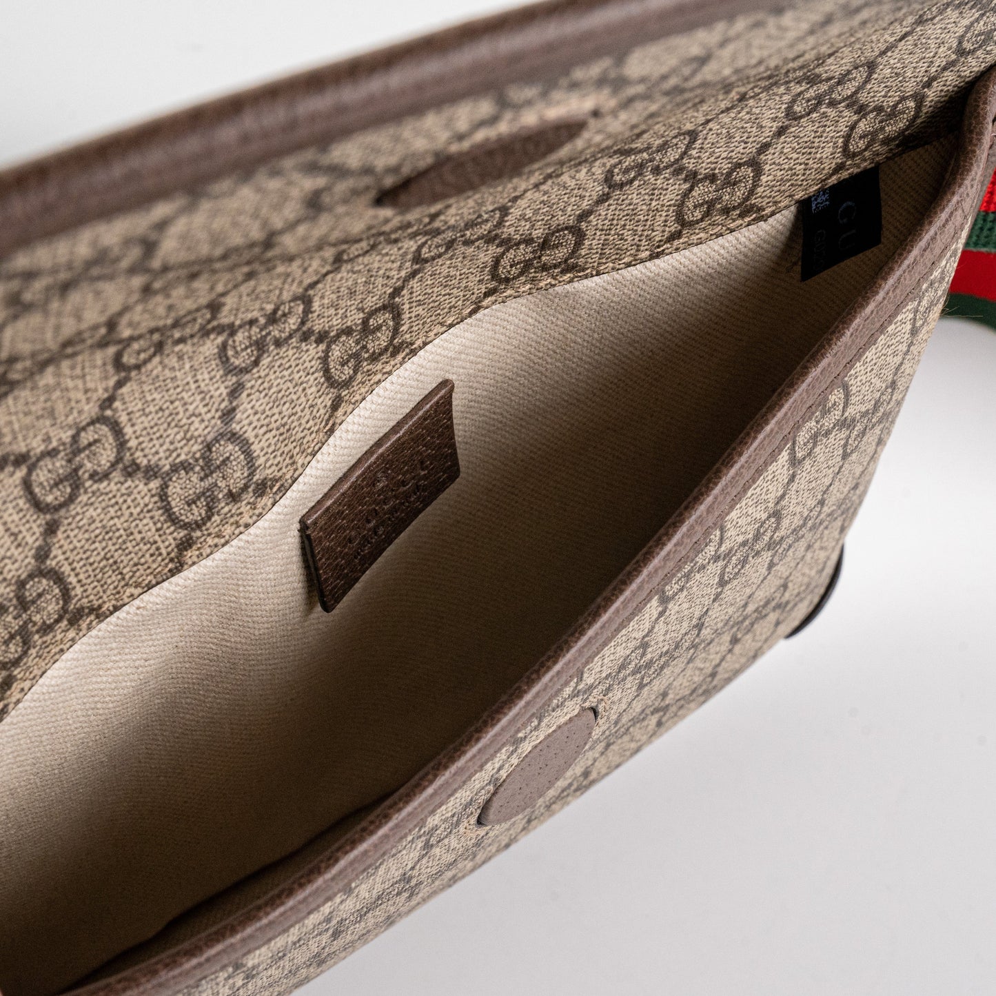 Gucci Neo GG Supreme Belt Bag