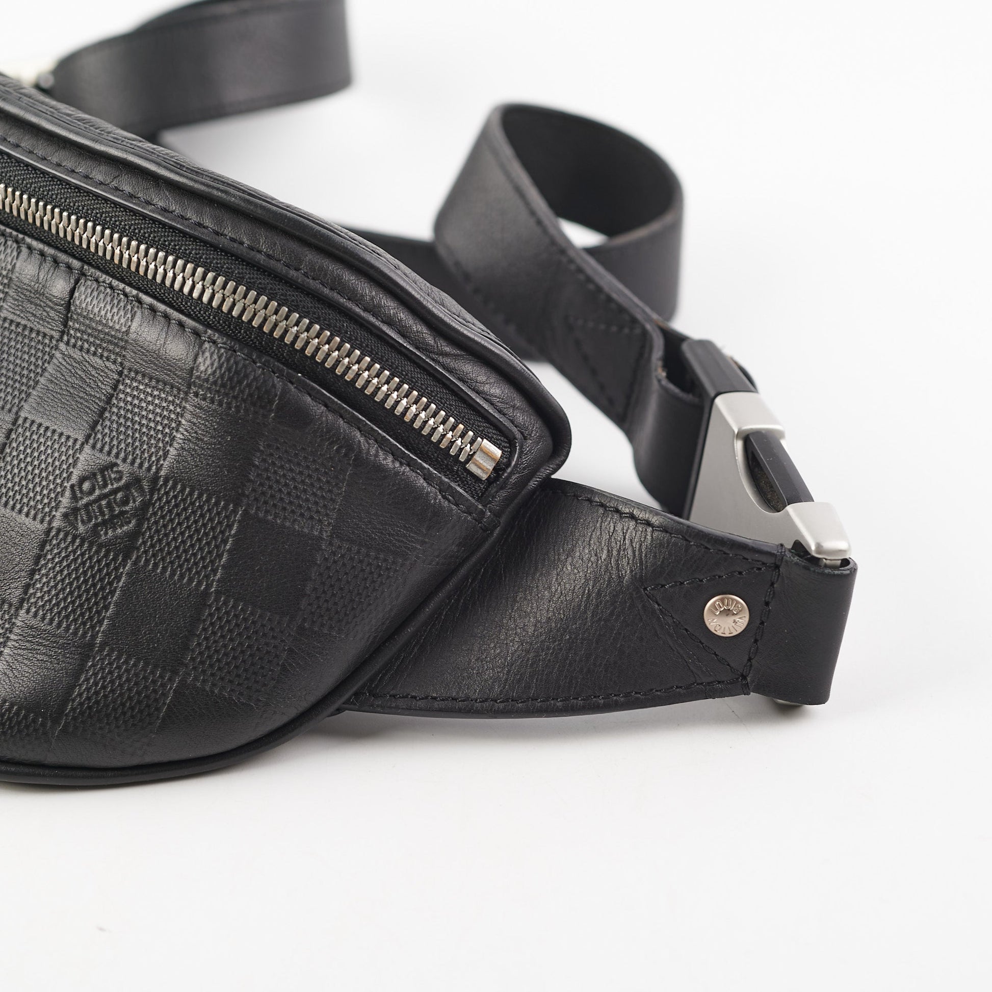 Louis Vuitton Damier Infini Campus Bumbag Black