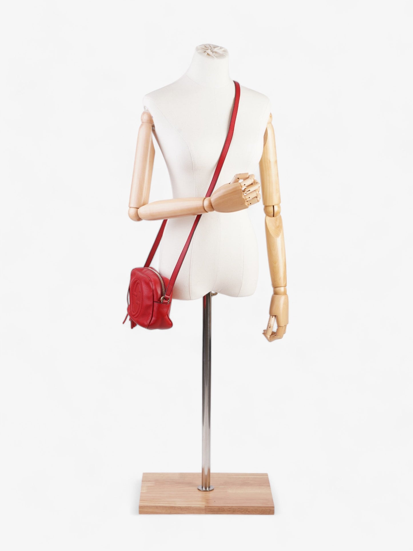 Gucci Soho Leather Shoulder bag Red Red Small