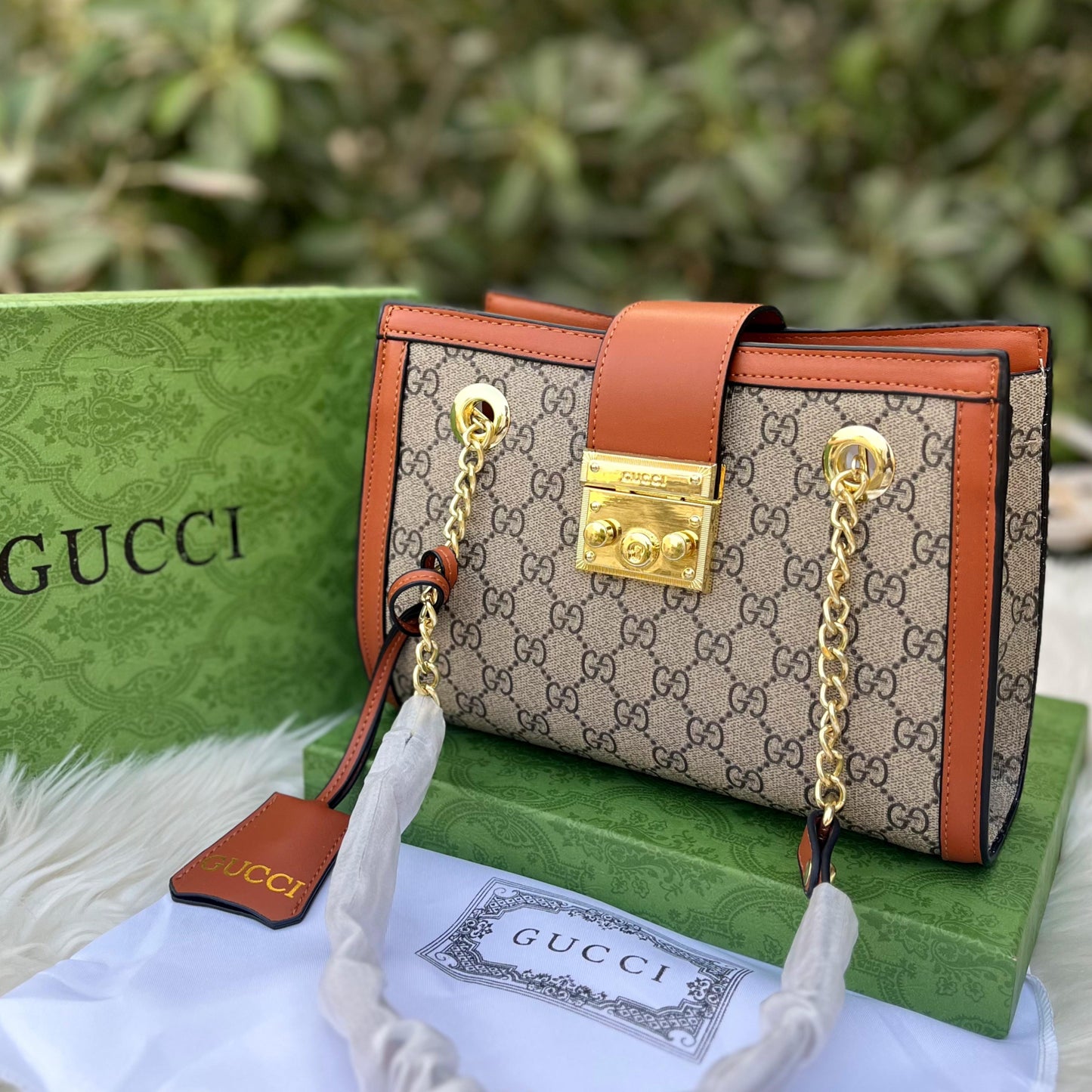 GUCCI Padlock Small Shoulder Bag  A Timeless Classic (brown)