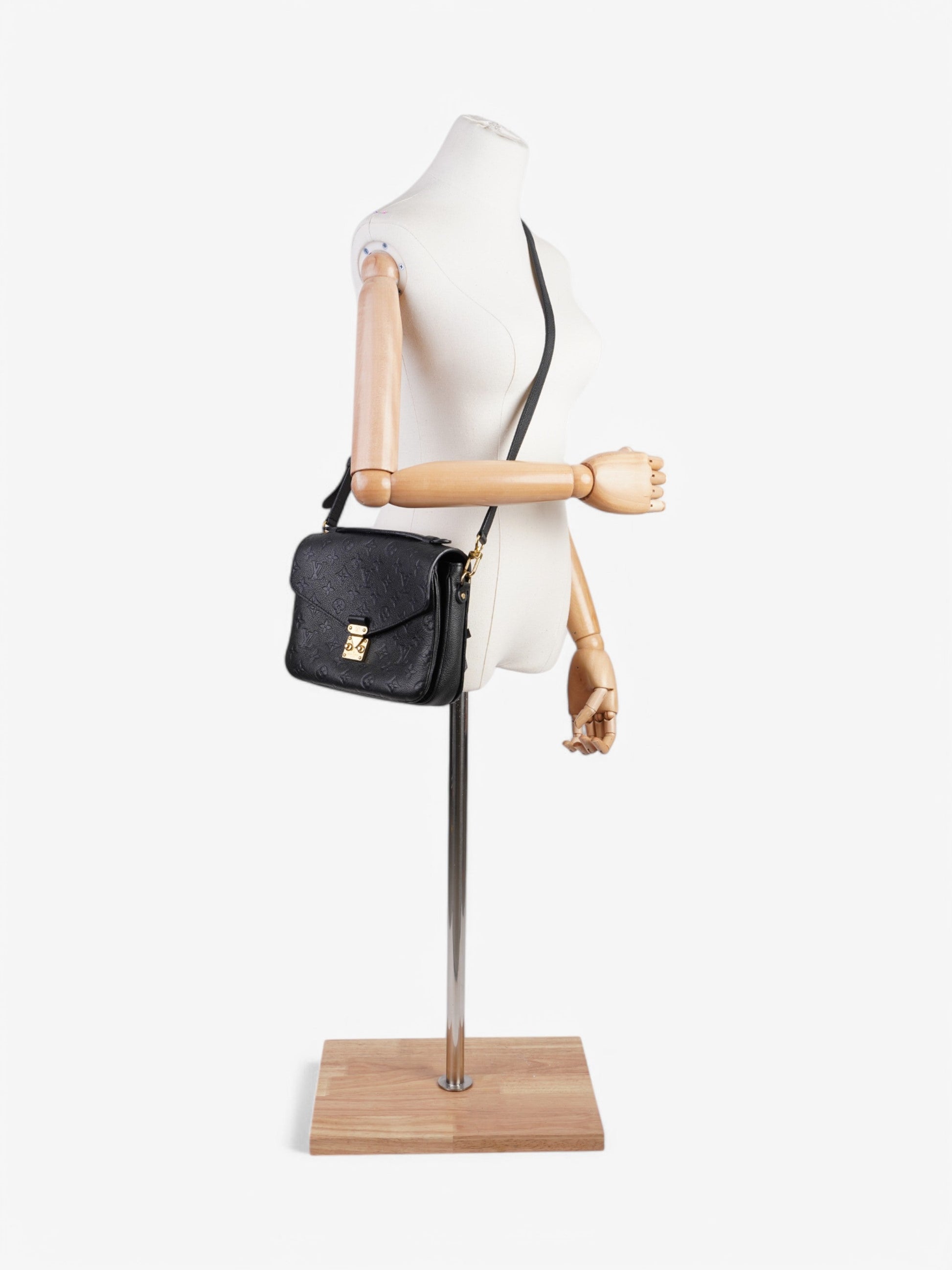Louis Vuitton Pochette Metis Black Empreinte Leather