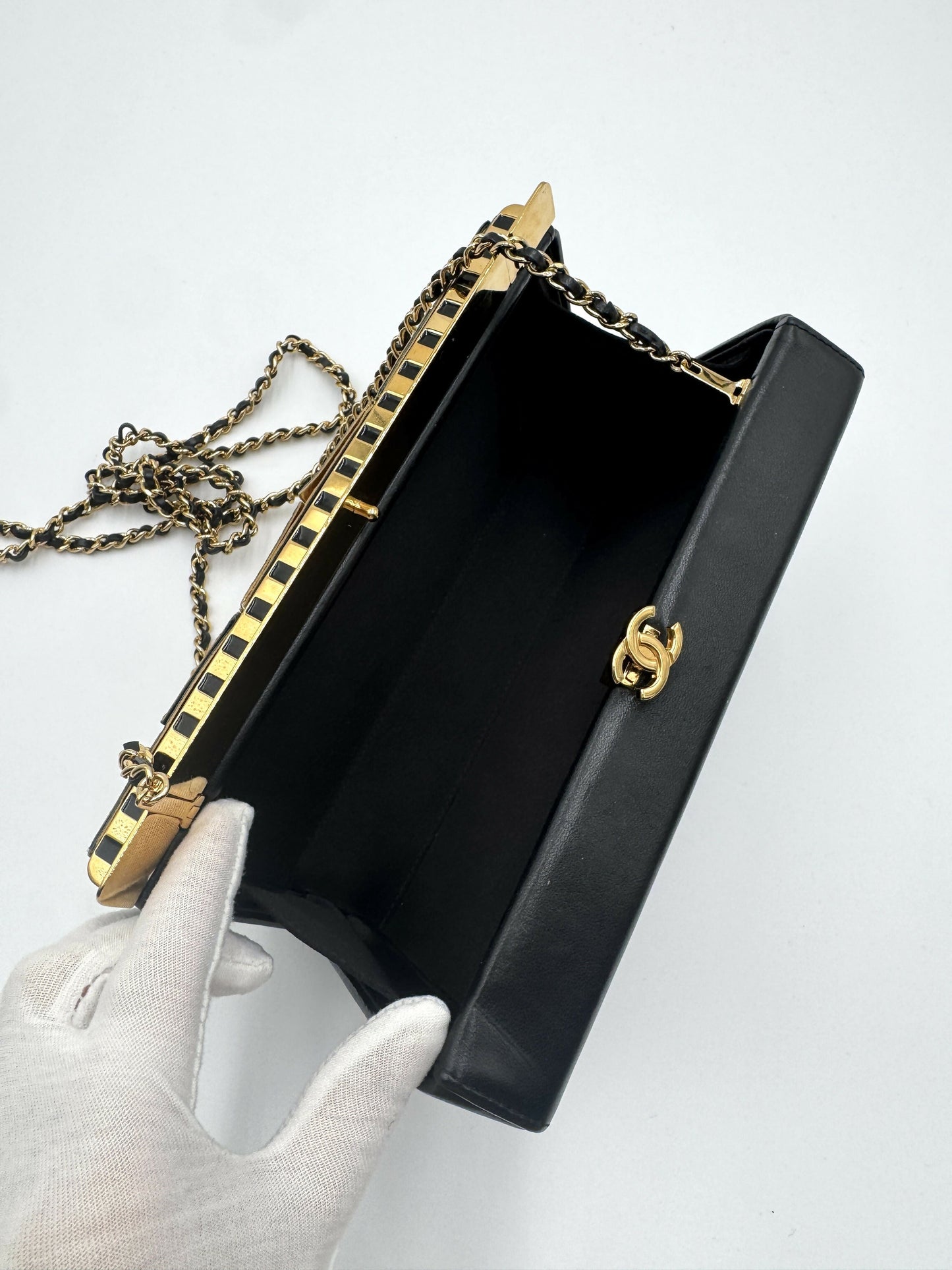 Chanel 19A Paris-New York Egypt Gold & Black Framed MinaudiÃ¨re Clutch Bag