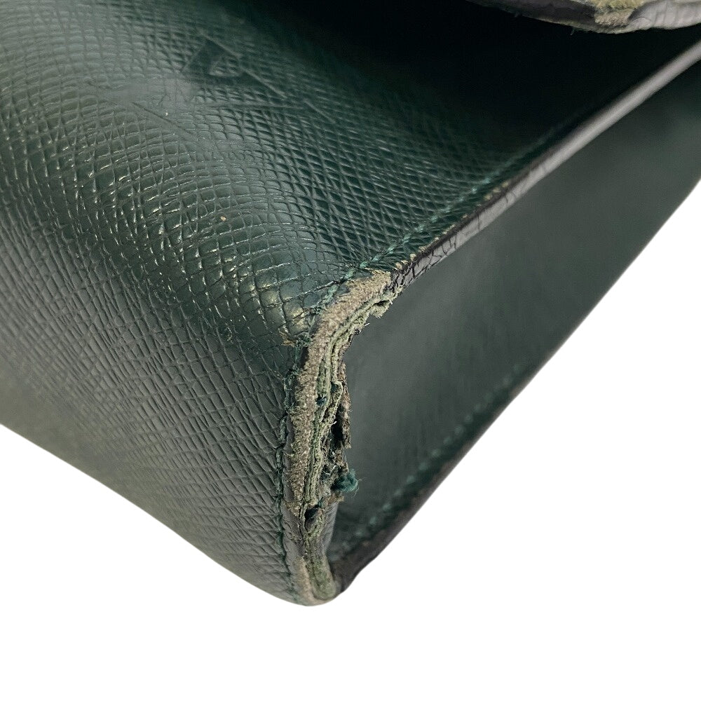 LOUIS VUITTON Clutch bag leather green Taiga Volga