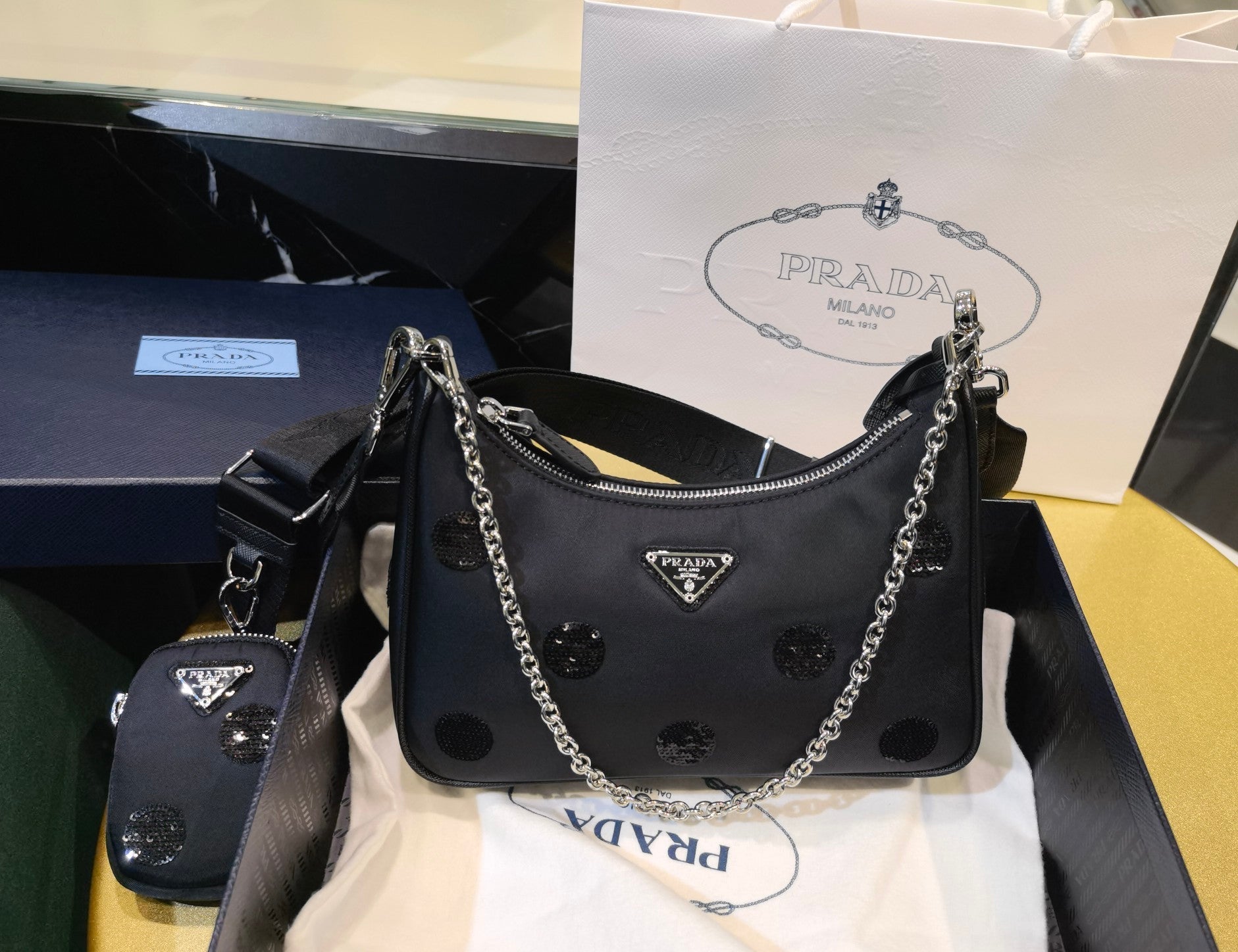 BOLSA Prada RE-EDITION Luxury Handbag