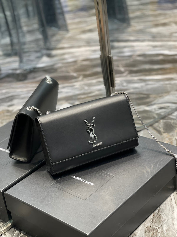 Yves Saint Laurent - Bags