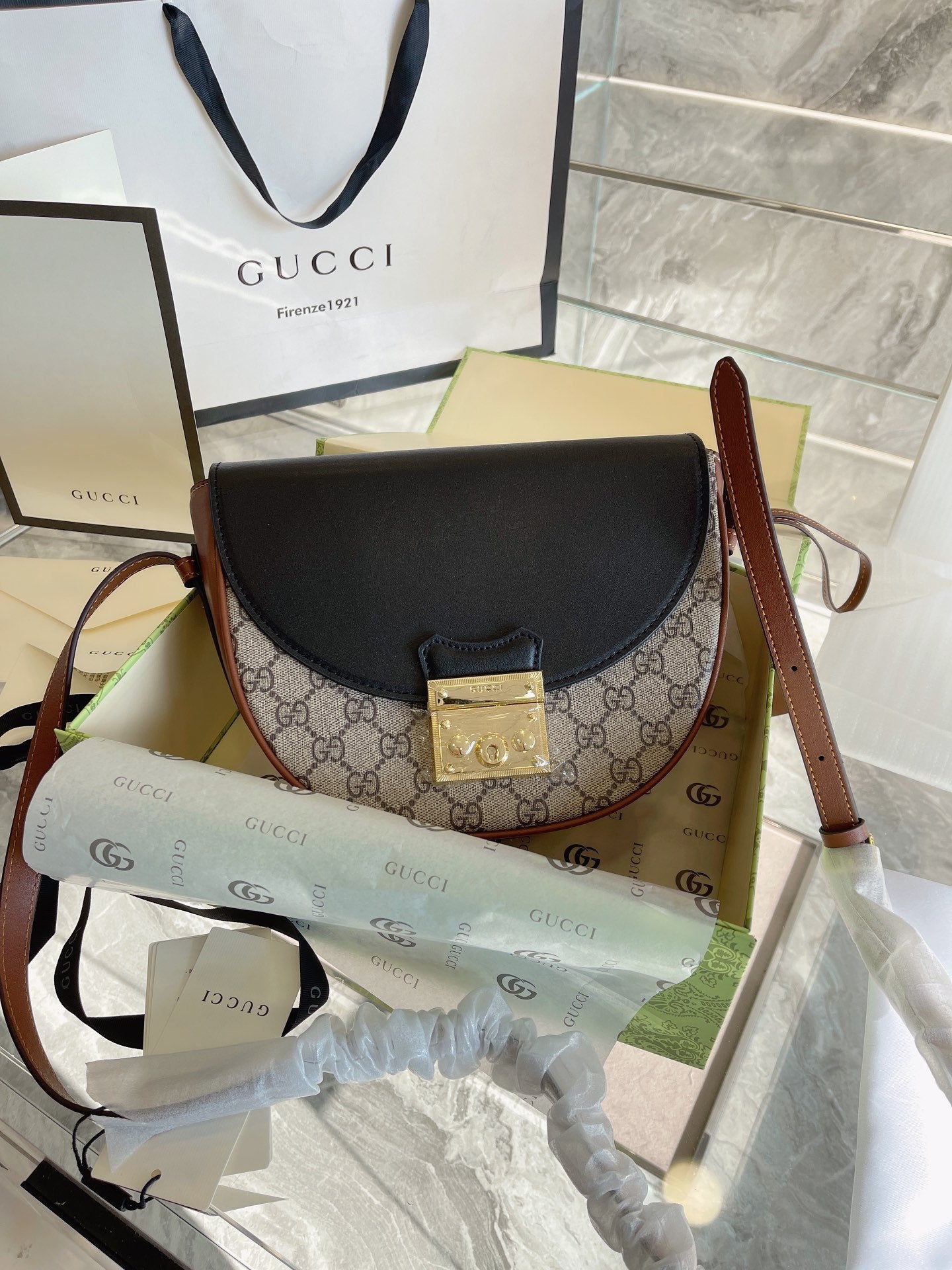 Gucci Arrival Handbag Style 80