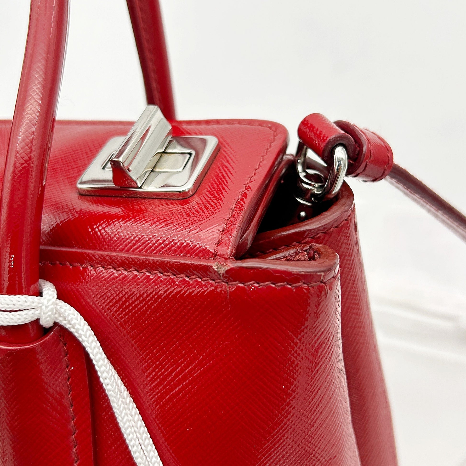 Prada Red Saffiano Vernice Satchel Leather Patent leather LA9717