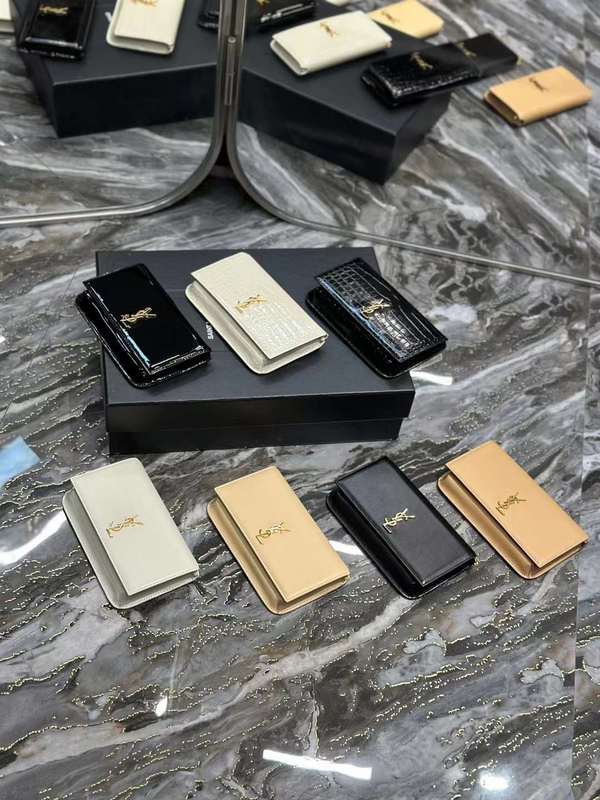 Yves Saint Laurent - Bags