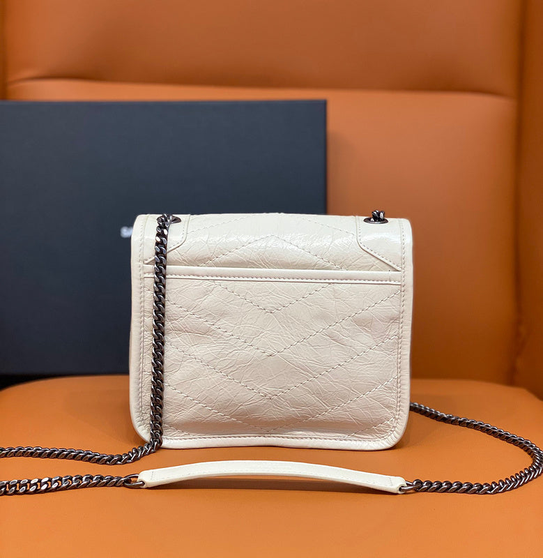 Yves Saint Laurent - Bags