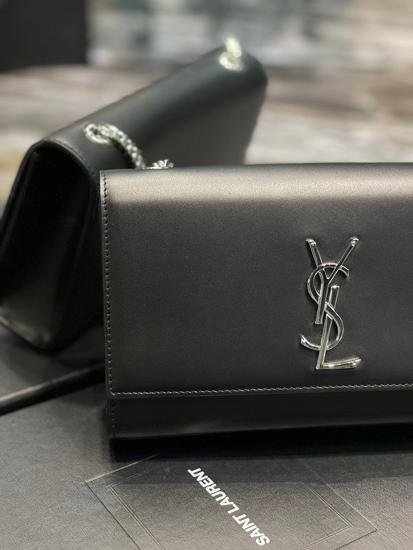 Yves Saint Laurent - Bags