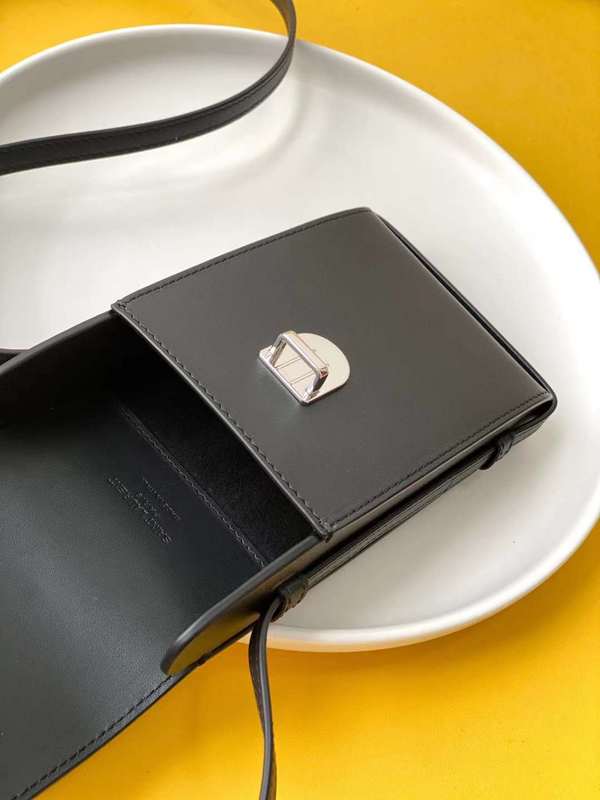 Yves Saint Laurent - Bags