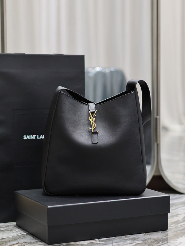 Yves Saint Laurent - Bags