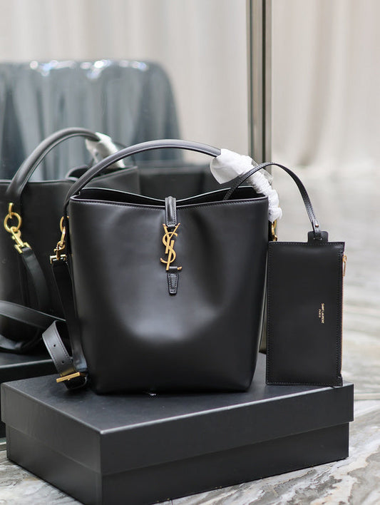 Yves Saint Laurent - Bags