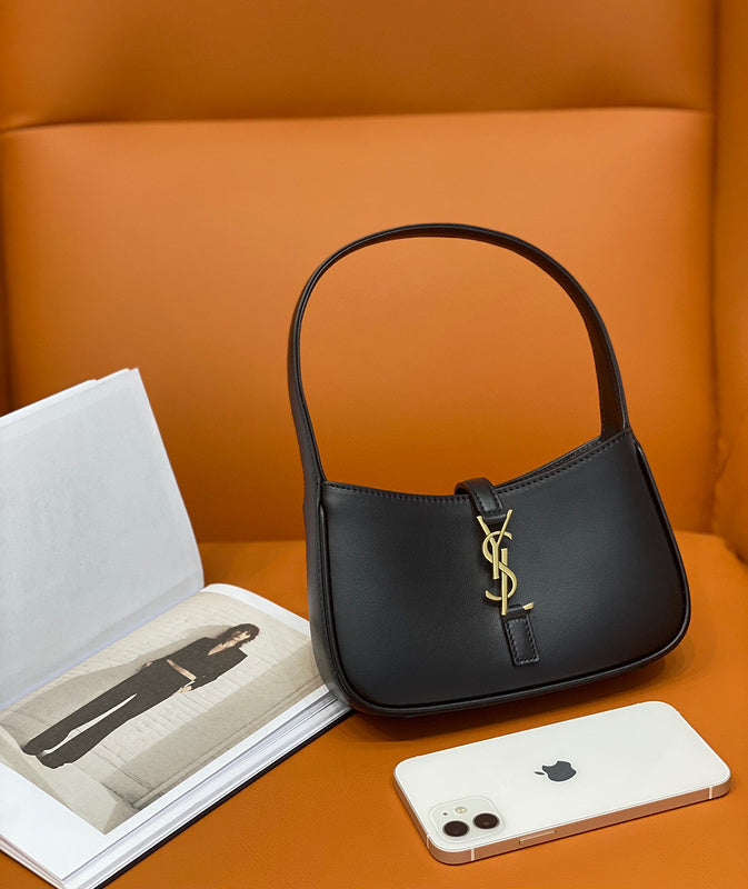 Yves Saint Laurent - Bags