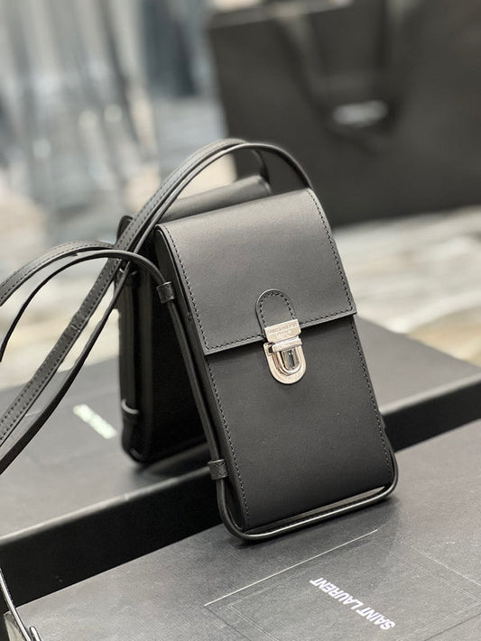 Yves Saint Laurent - Bags