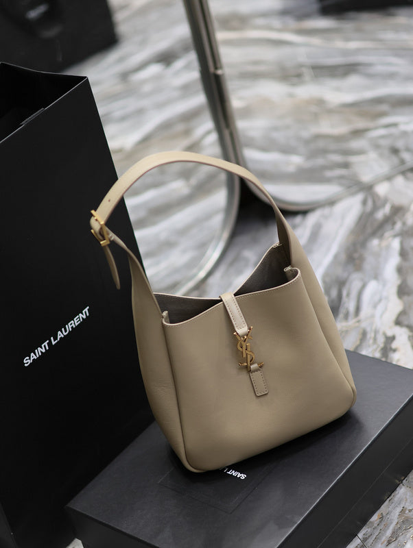 Yves Saint Laurent - Bags