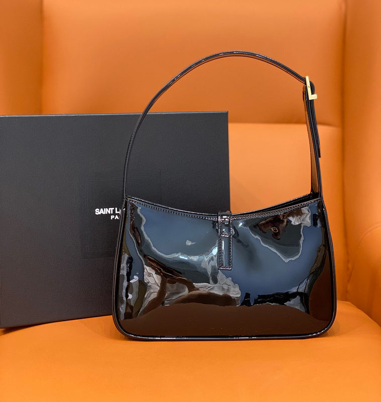 Yves Saint Laurent - Bags