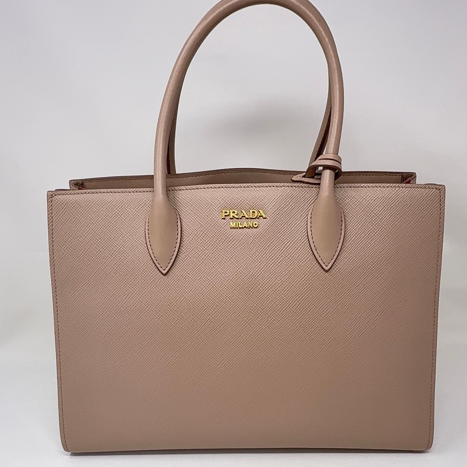 PRADA handbag leather Pink with black line B24-33