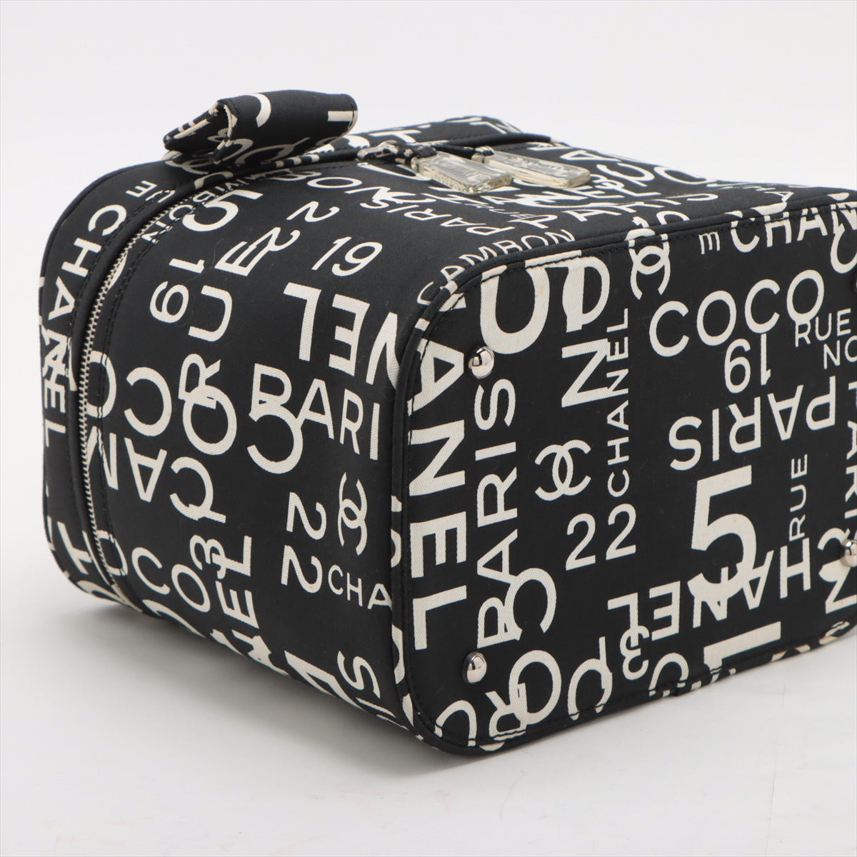 Chanel Basic Canvas Vanity Bag Black Silver G 7th