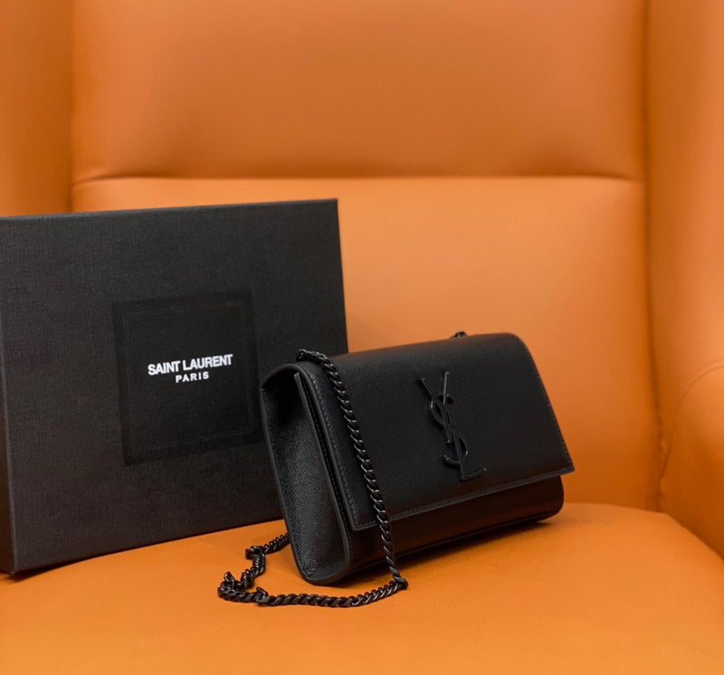 Yves Saint Laurent - Bags