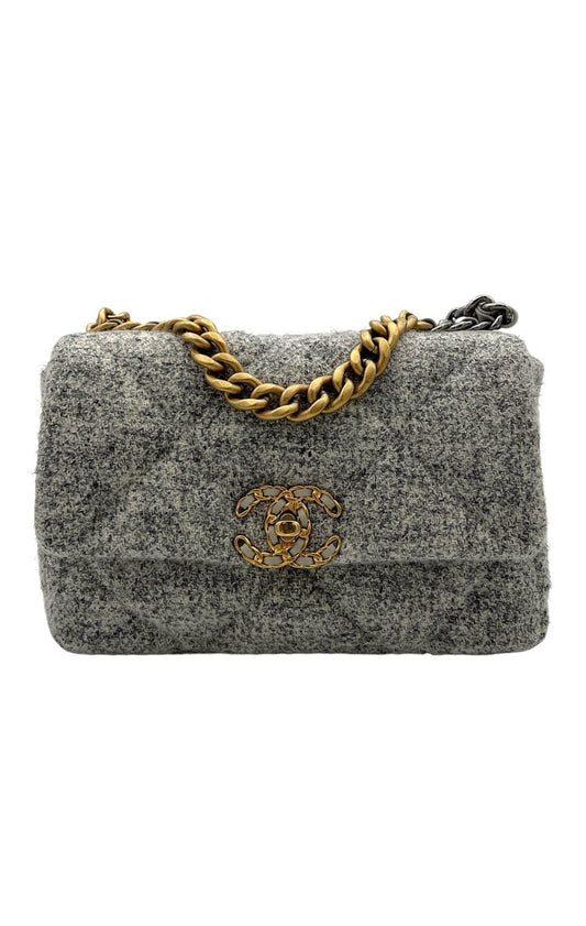 Chanel C19 Small Grey Shoulder Bag in Tweed, Gold hardware S2411-002674DT