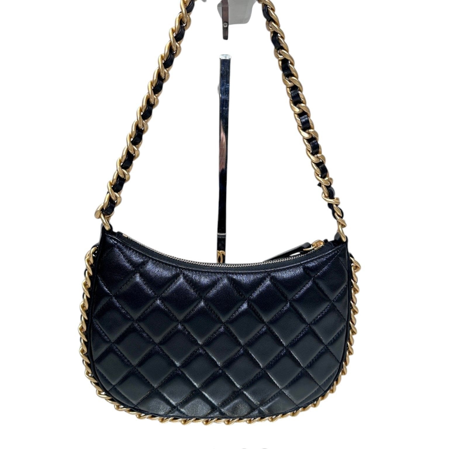 CHANEL BLACK HOBO BAG 122419A11