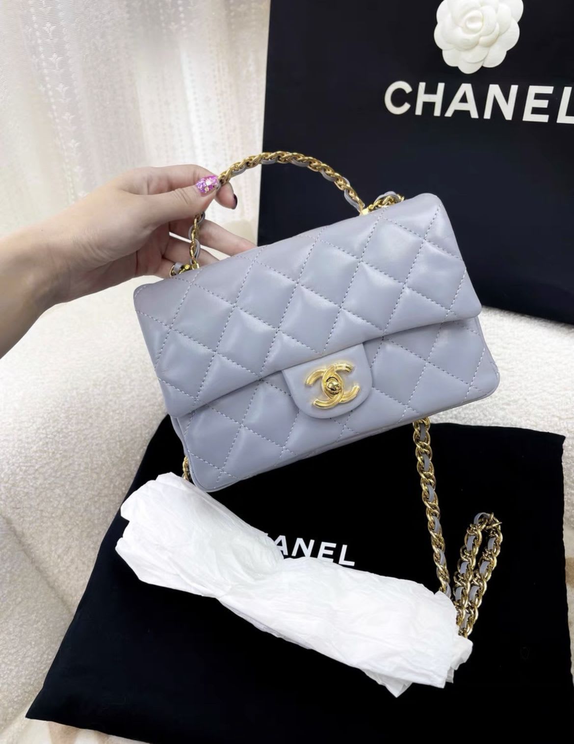 Chanel 23AW gray leather chain bag