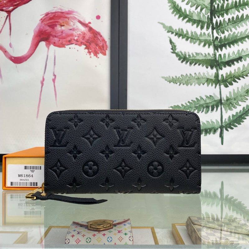 Louis Vuitton Luxury Bags 1824