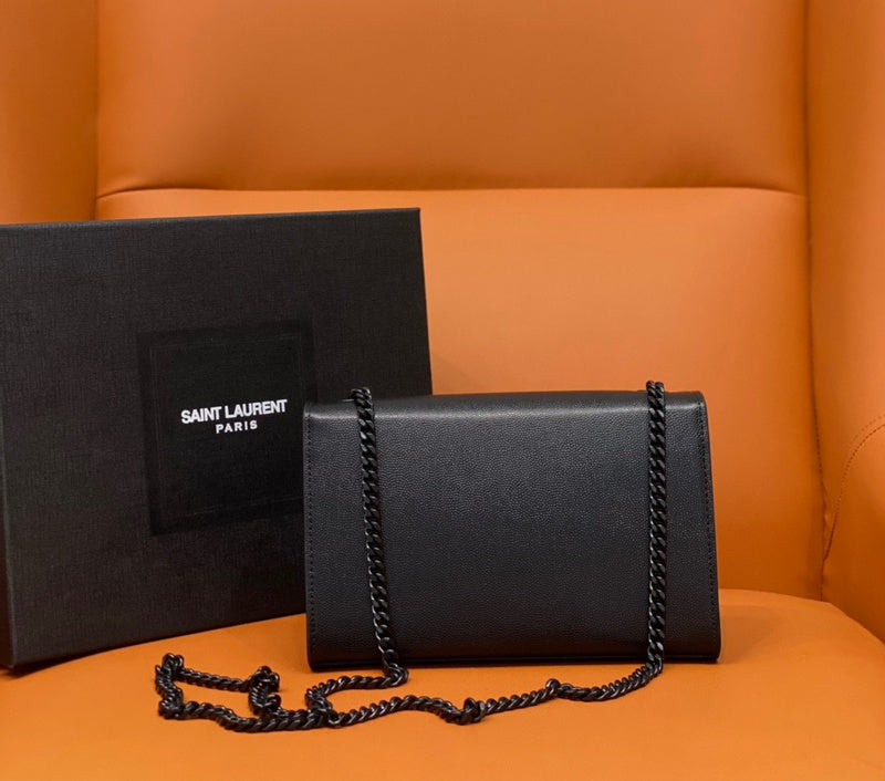 Yves Saint Laurent - Bags