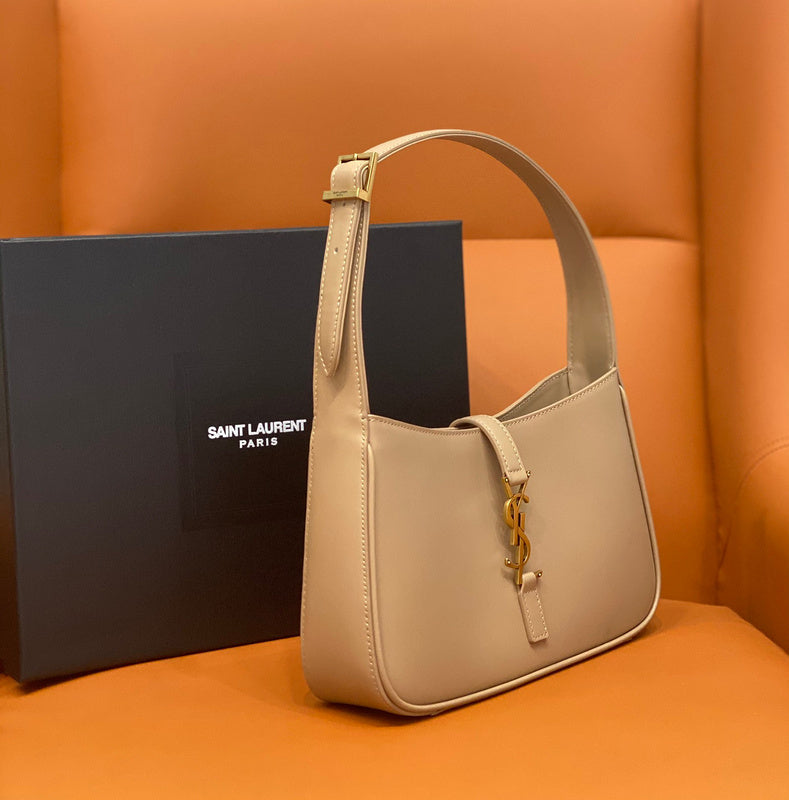 Yves Saint Laurent - Bags