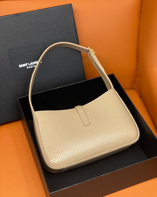 Yves Saint Laurent - Bags