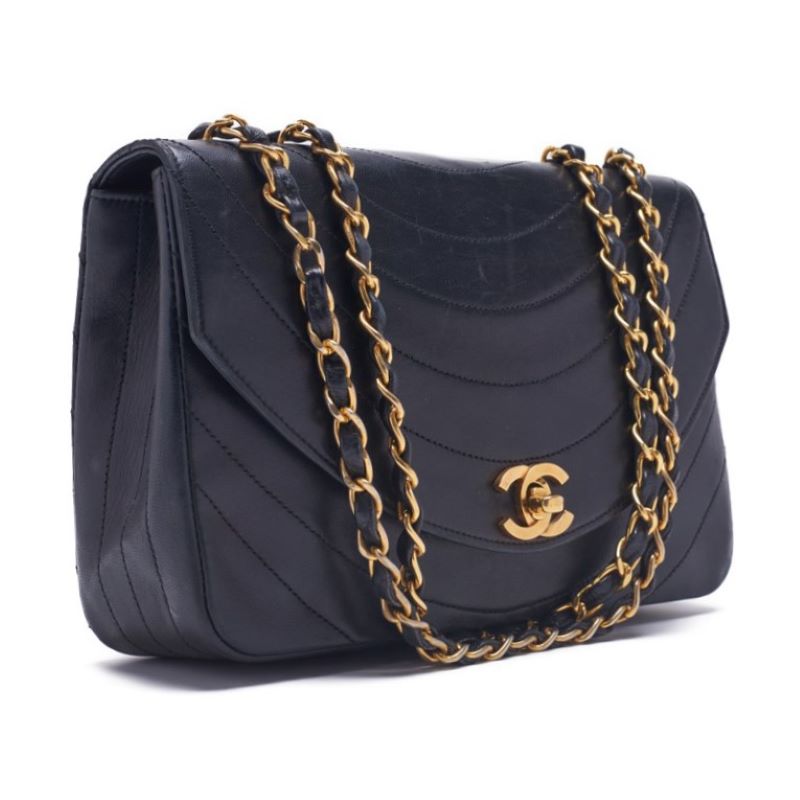 Chanel Border Stitch Round Flap Turnlock Chain Shoulder Black Shoulder Bag Shoulder Bag Ladies Shoulder Bag Hybrid Secondary Ship] [SS] Dharma Sharma Online