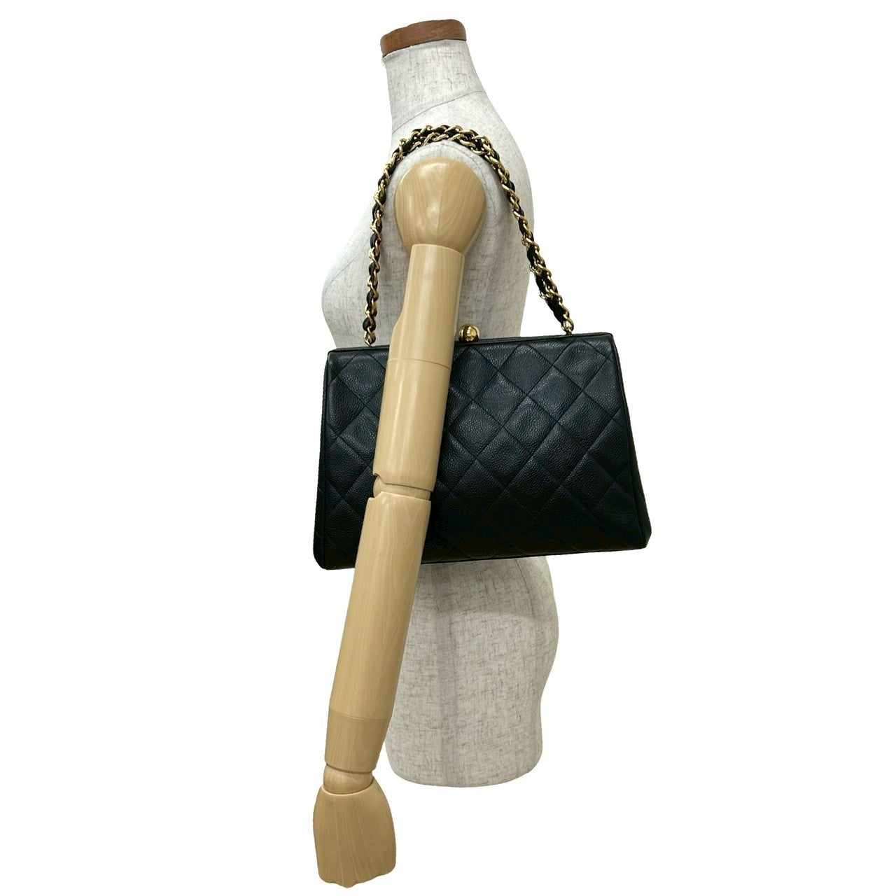 Chanel MatelassÃ© Matte Caviar Skin Shoulder Bag