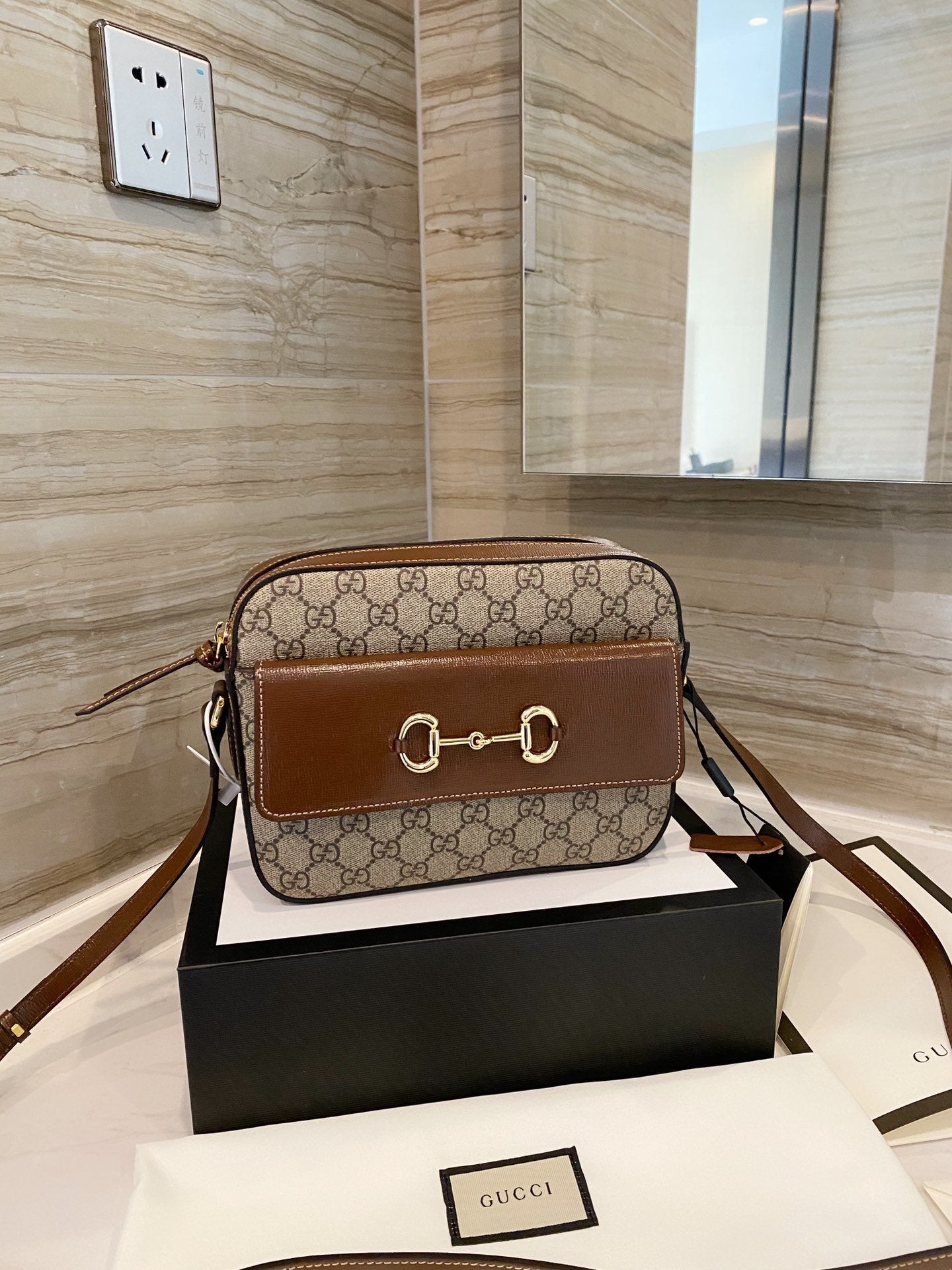 Gucci Arrival Handbag Style 23