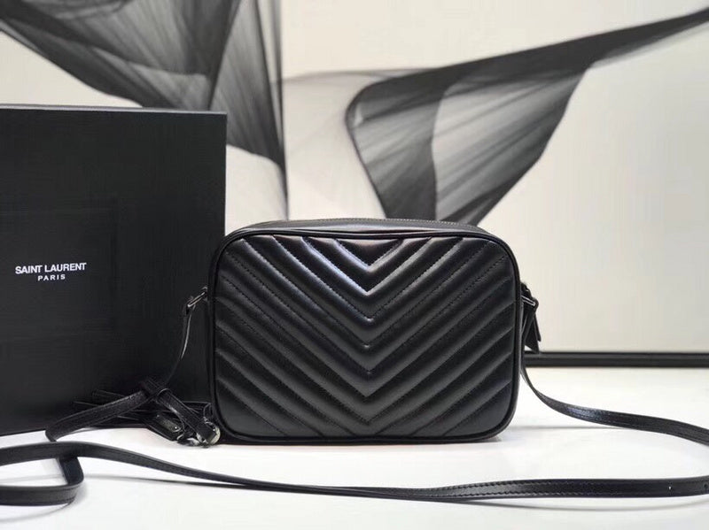 Yves Saint Laurent - Bags