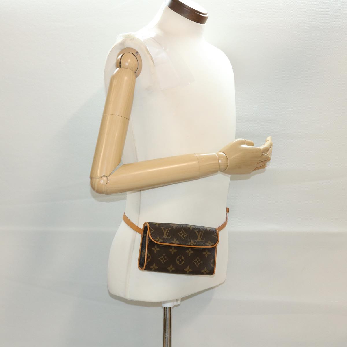 LOUIS VUITTON Monogram Pochette Florentine Waist bag M51855 LV fm2179