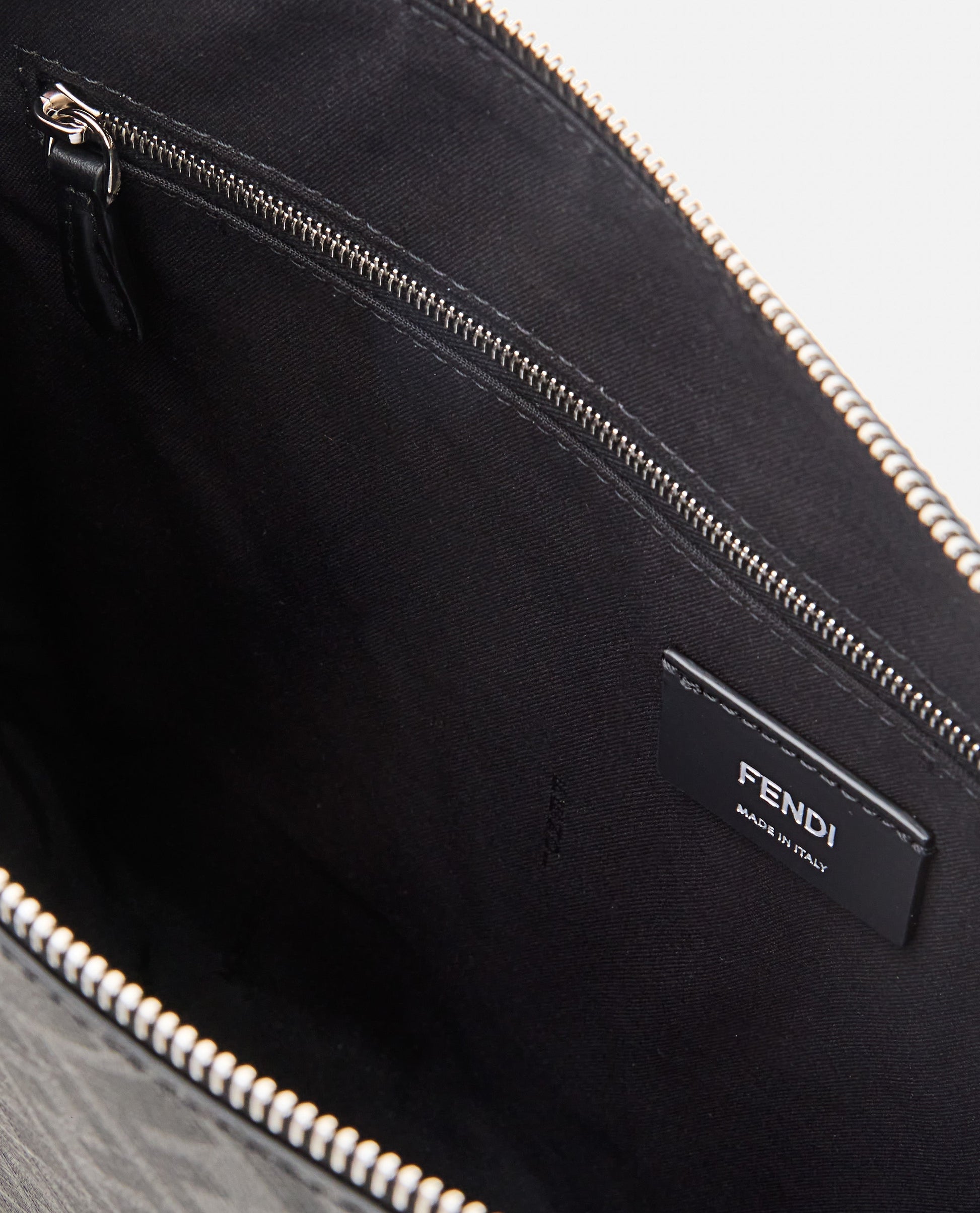 Fendi Men Medium Messenge Tess.Pu Ff 197