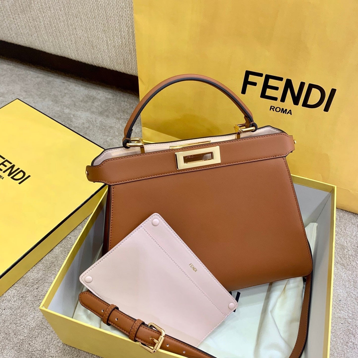 Fendi Peekaboo Small iseeu Bag