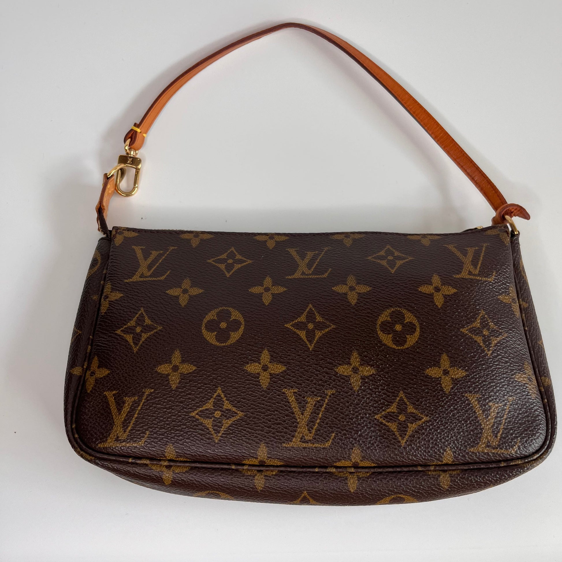 Louis Vuitton pochette accessoires classic brown
