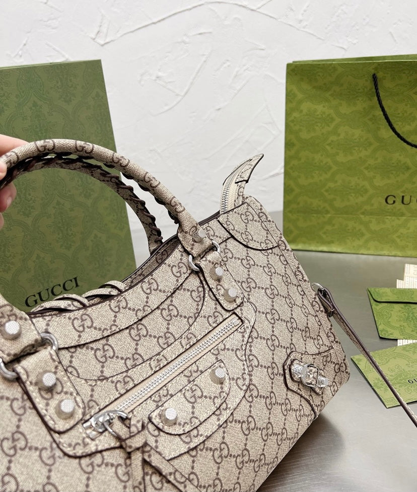 Gucci Leather Tote Style 27