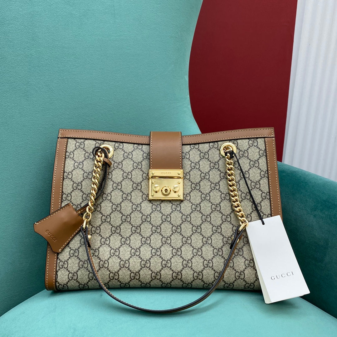 Gucci Silver Leather Chain Shoulder Bag