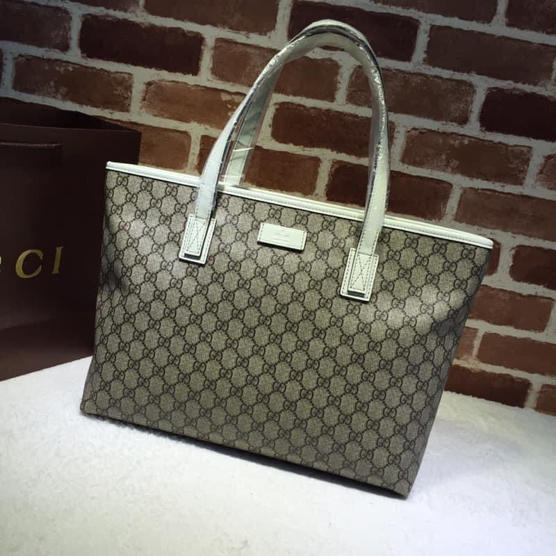 Gucci GG Supreme Handbag Style 2