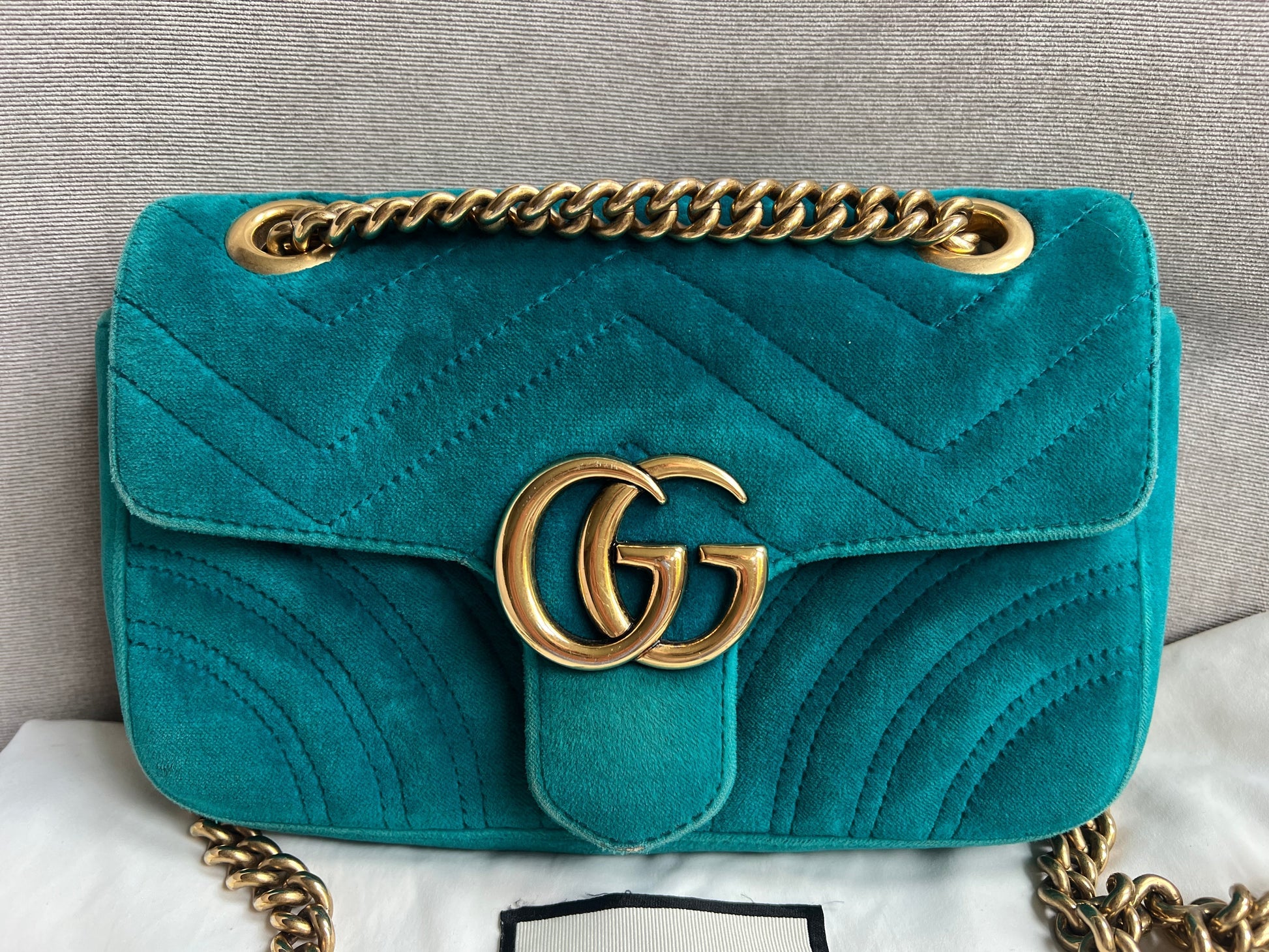 Gucci Chain Leather Shoulder Bag