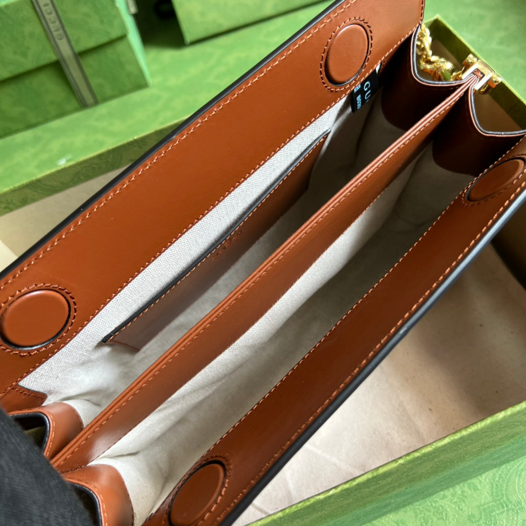 Gucci Leather Shoulder Bag Style 69