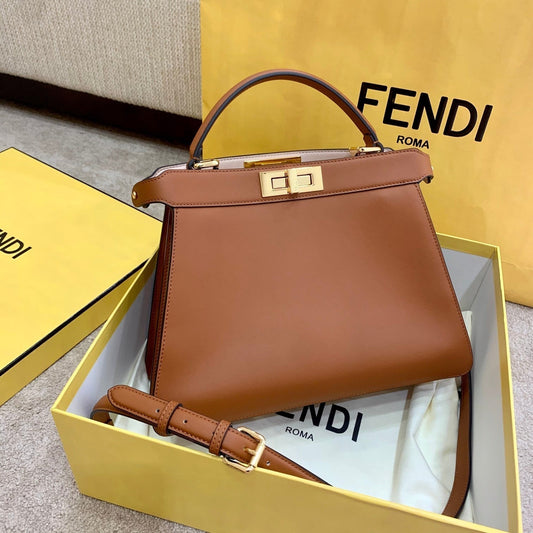Fendi Peekaboo Small iseeu Bag