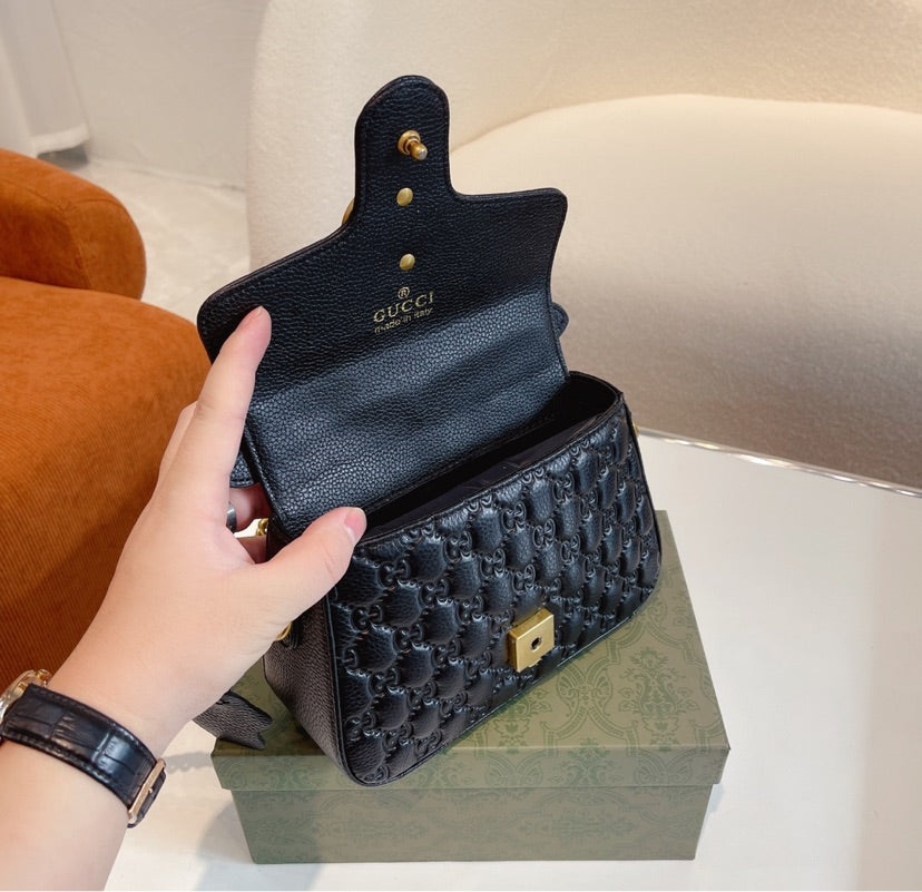 Gucci Leather Tote Style 25